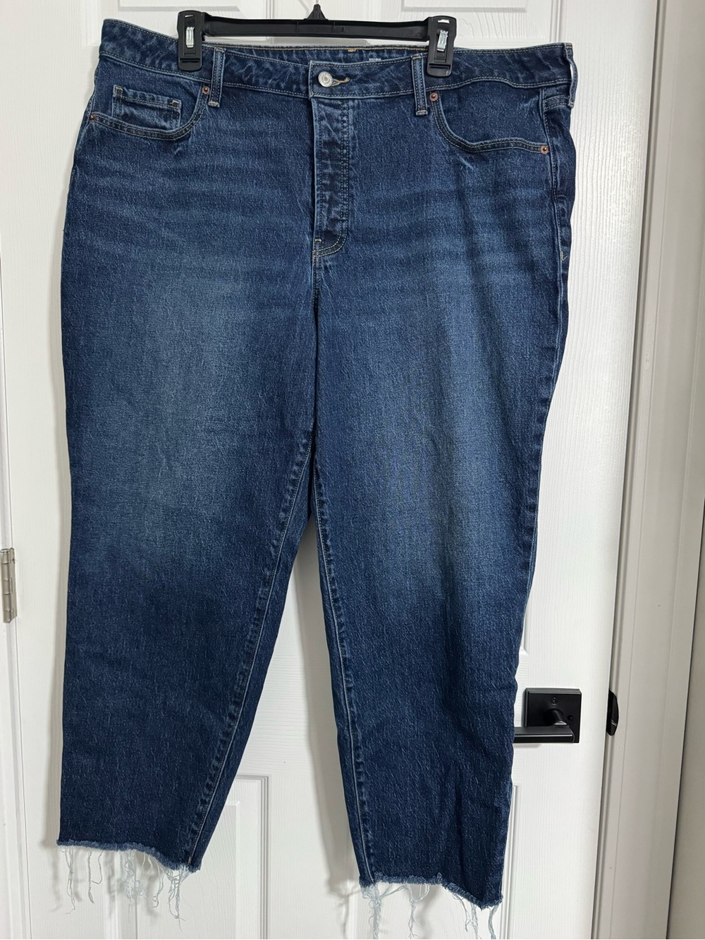 Old Navy High-Rise Straight Crop Jeans in Dark Blue